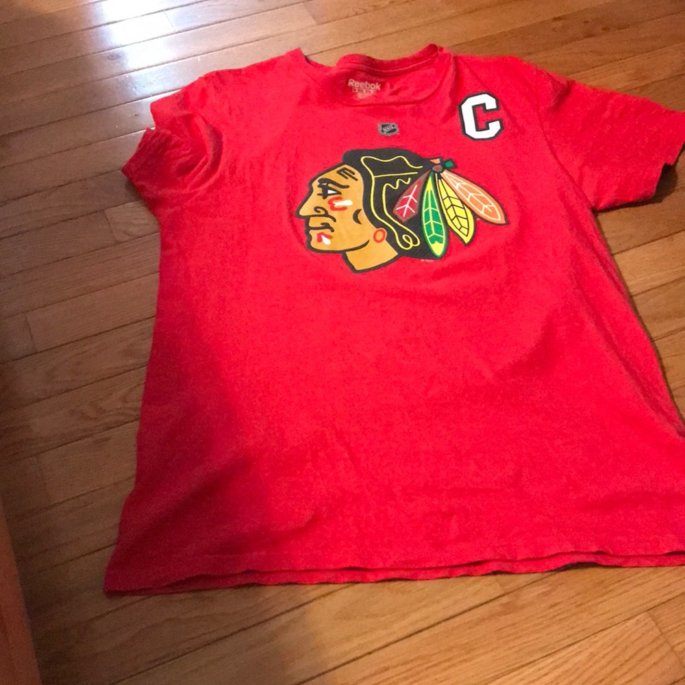 Men’s Reebok Chicago Blackhawks Jonathan Toews tee